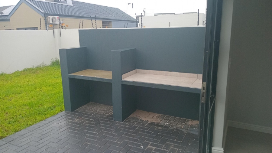 4 Bedroom Property for Sale in Sandown Western Cape